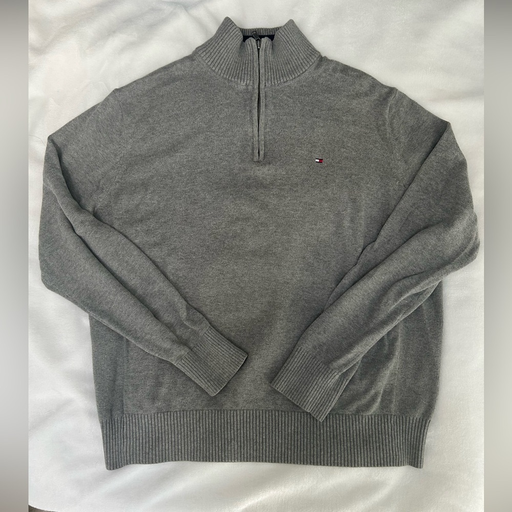 Tommy Hilfiger Men's Gray Zip-Up Sweater